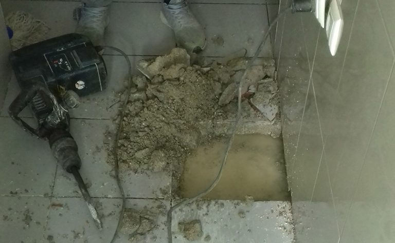 Ispitivanje kvarova na vodovodnoj instalaciji — fotografija 12